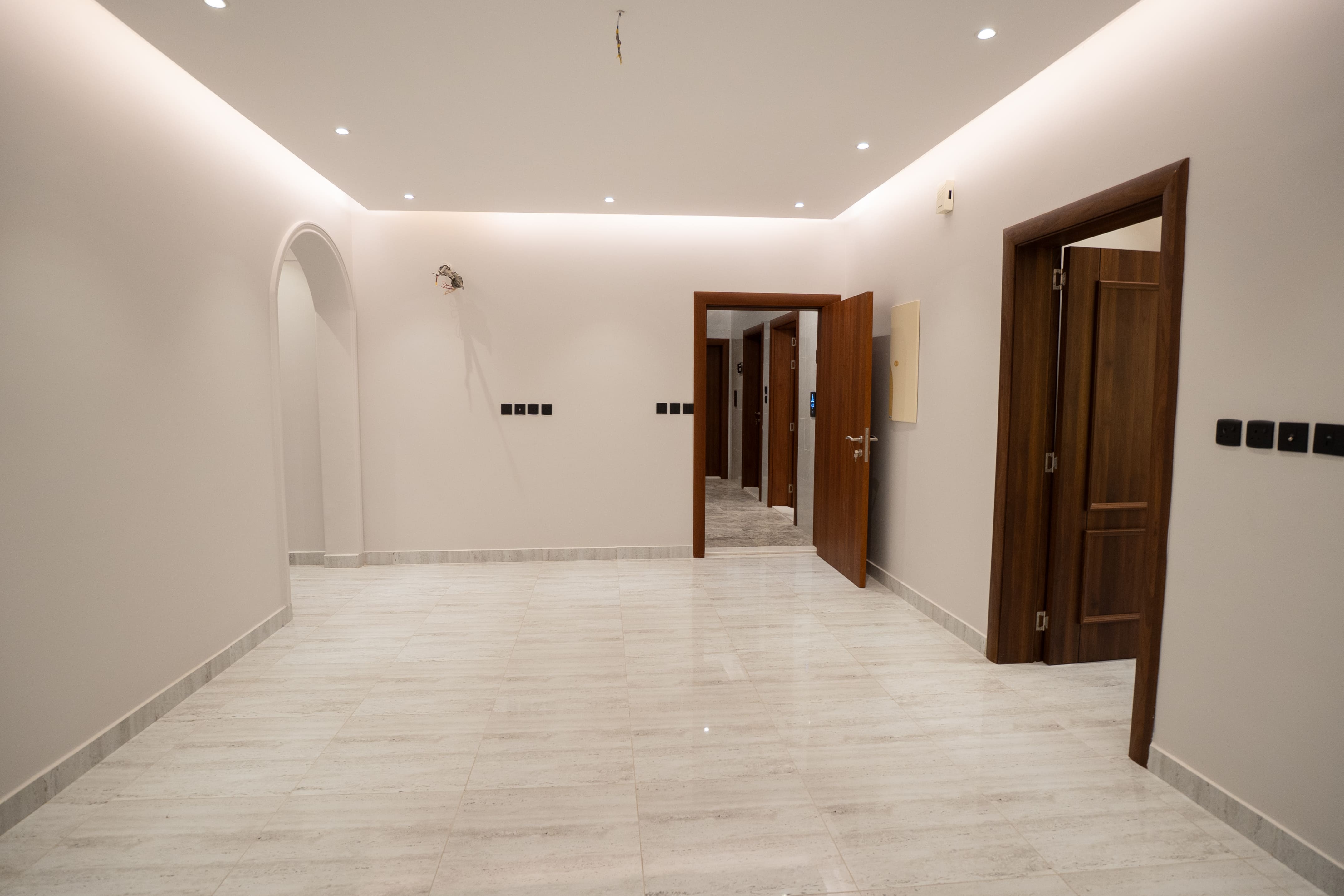 شقق فاخرة بحي السلامة