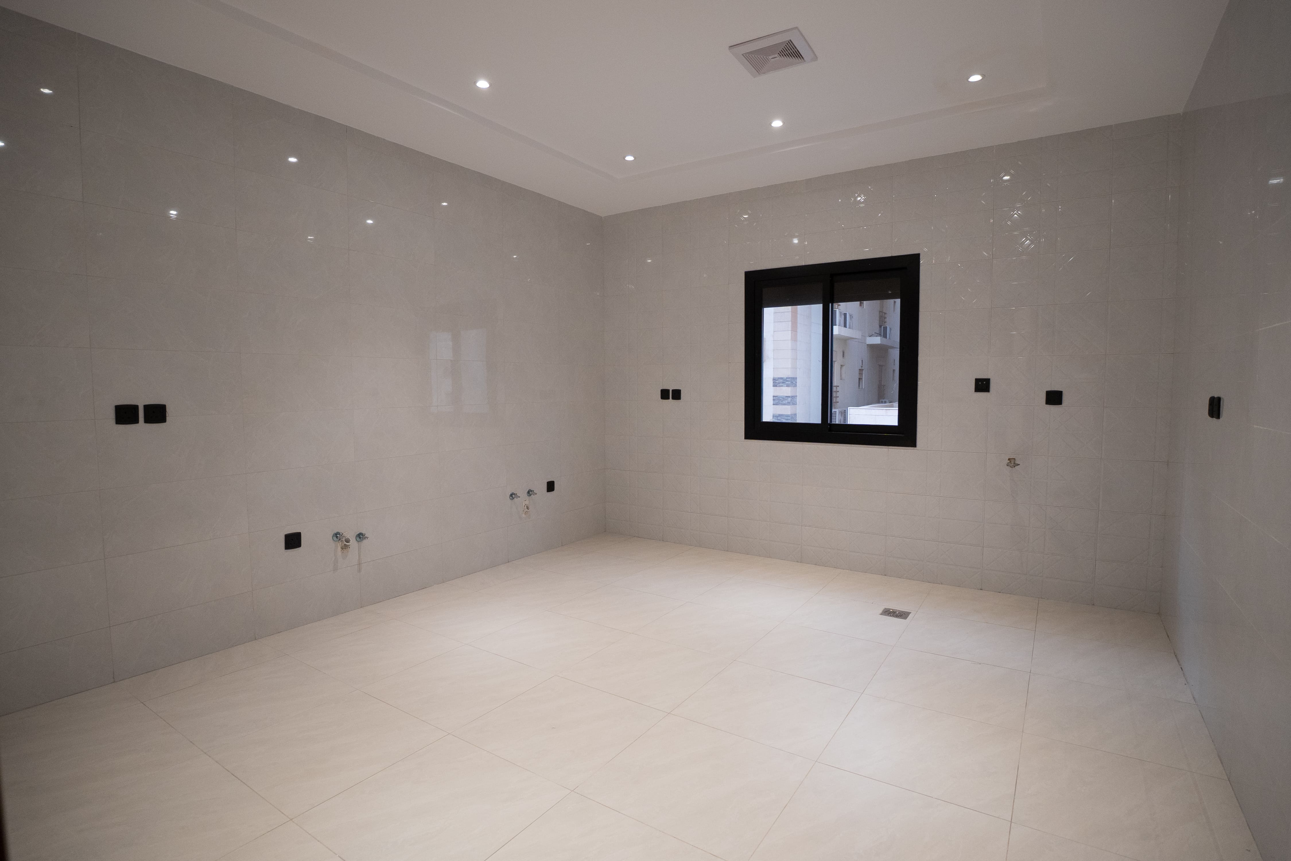 شقق فاخرة بحي السلامة