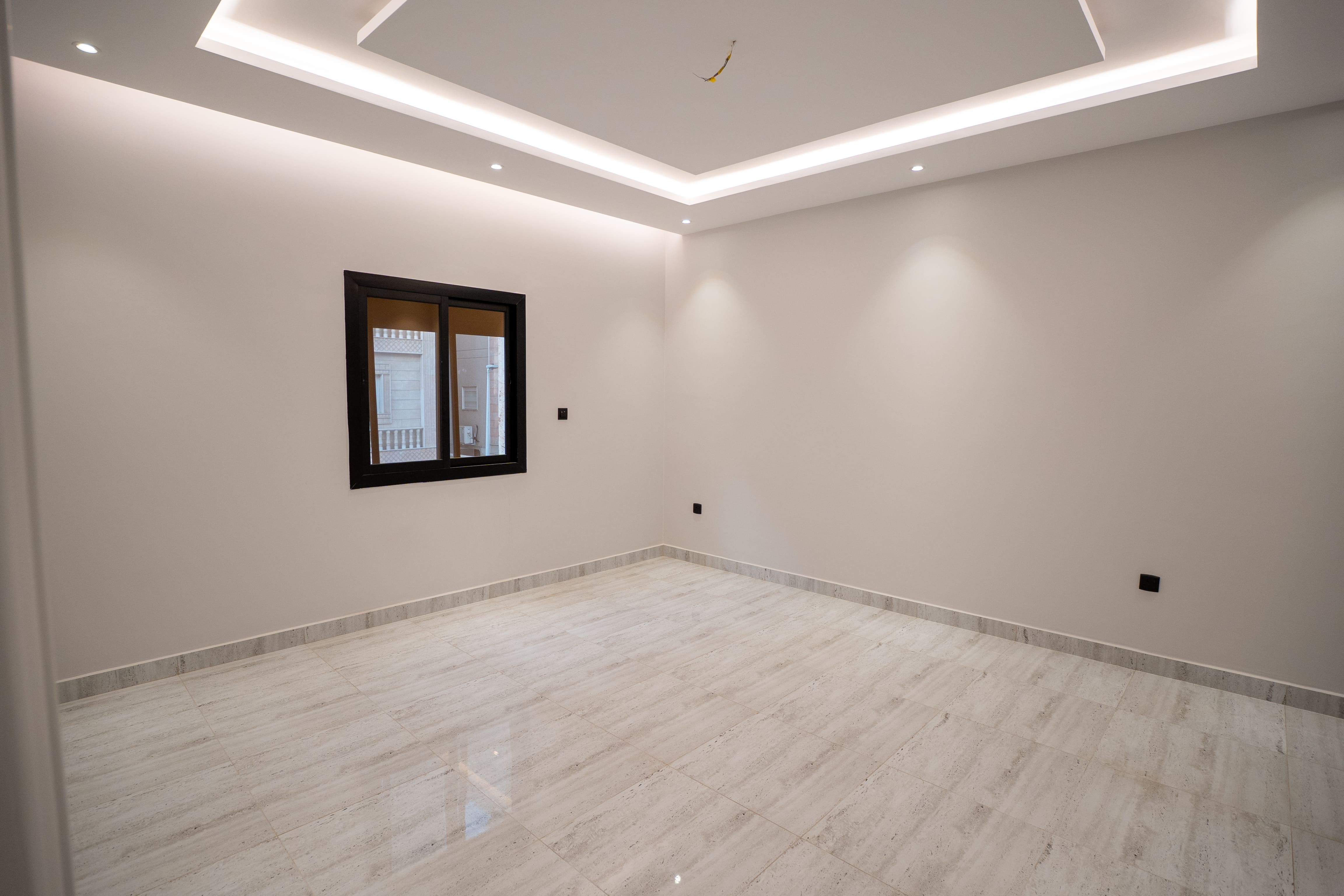 شقق فاخرة بحي السلامة